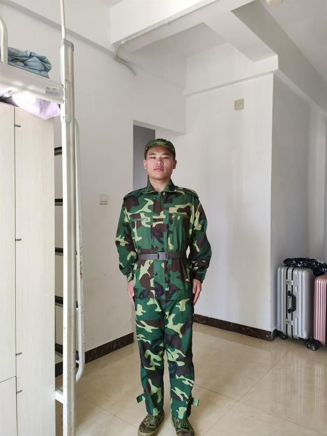 網上投注：父母雙亡的19嵗小夥打工掙學費，一天飯錢僅1元：我叫福貴，但不會是《活著》裡那個